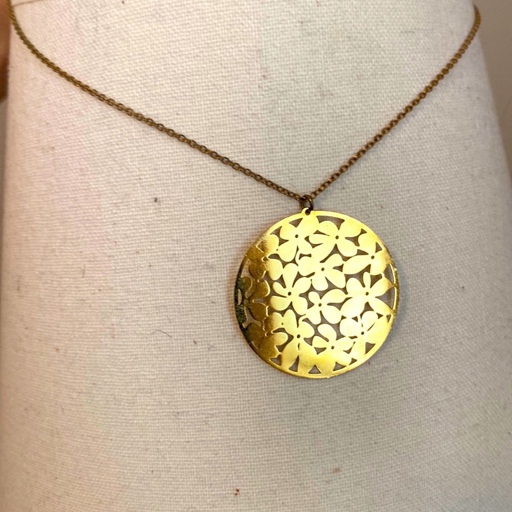Kris Nations flower necklace